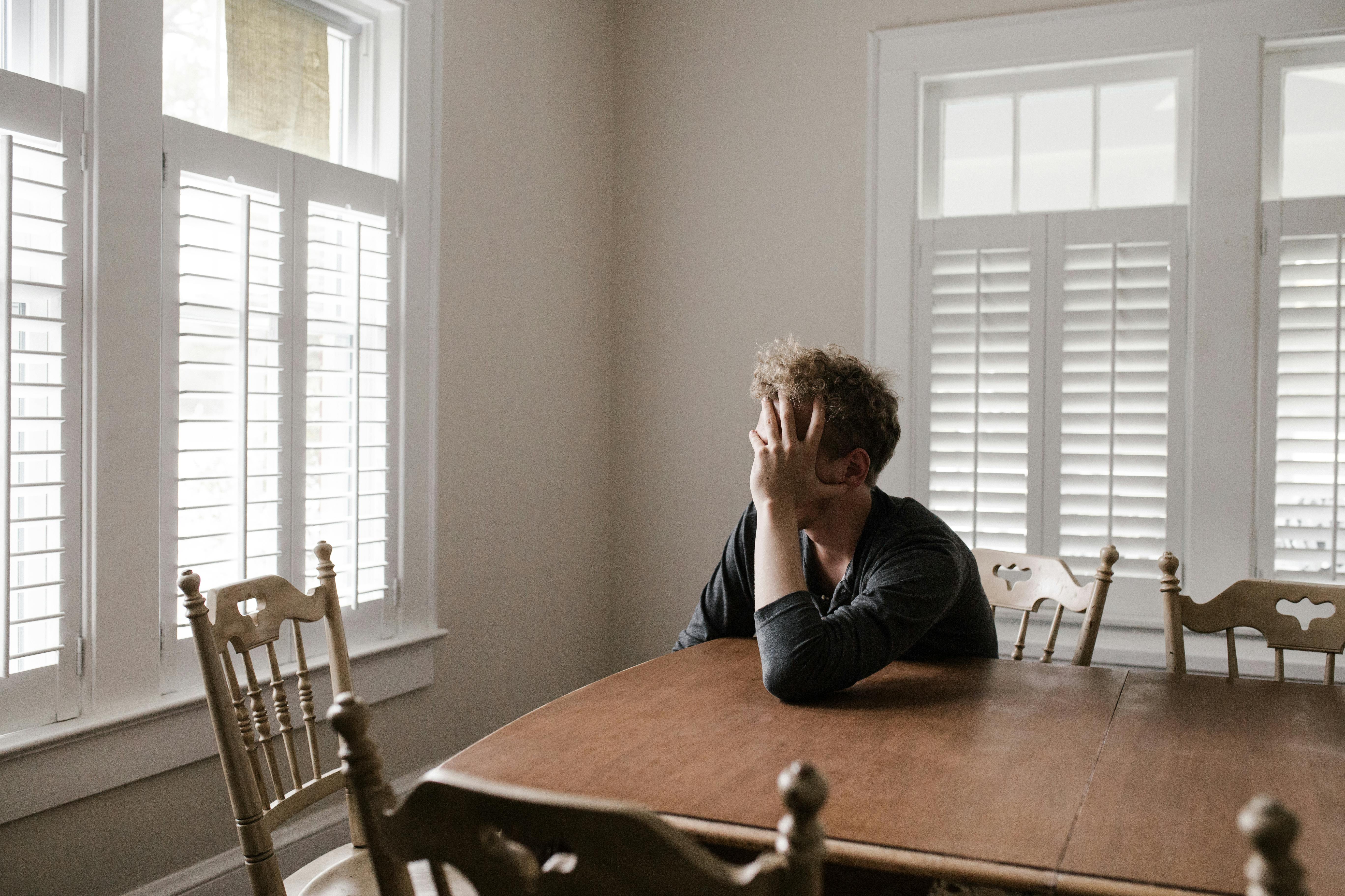 Upset, Traumatized person in St. Louis and Columbia, MO