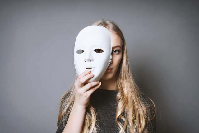 A girl with a mask is shown. This relates to teen therapy in St. Louis, MO. Our teen therapist in St. Louis, MO are happy to provide you teen therapy. 