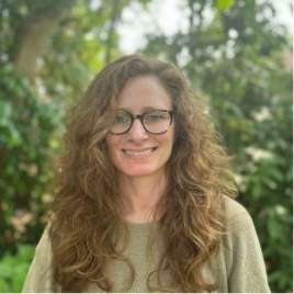 Hilary Kelly, LCSW, mood disorder therapist with Open Arms Wellness in Brentwood, MO